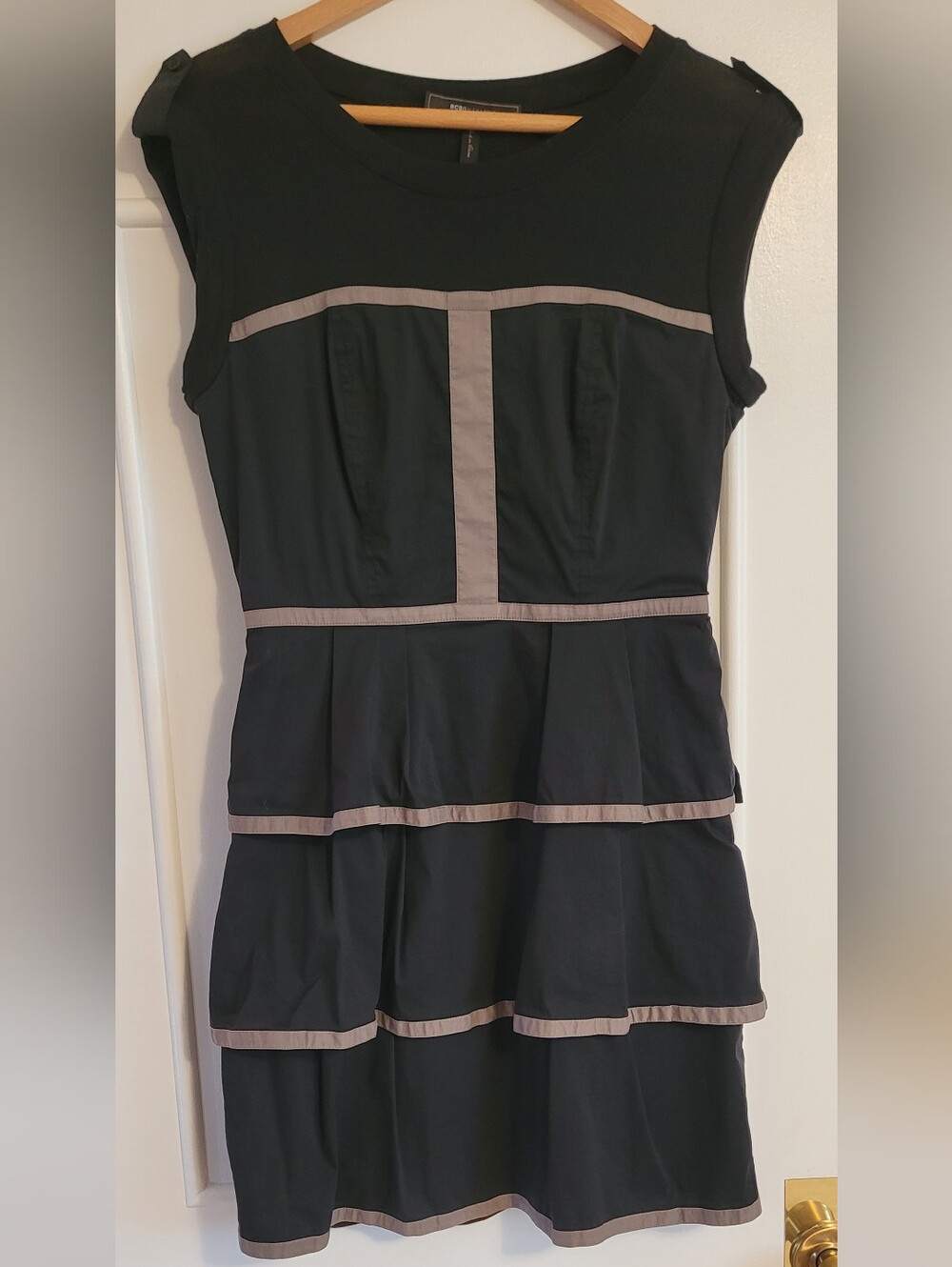BCBGMAXAZRIA 'Yasmina' Sleeveless Combo Sheath Dress